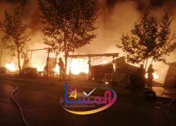 اندلاع حريق هائل بأكبر سوق للملابس المستعملة بالقنيطرة