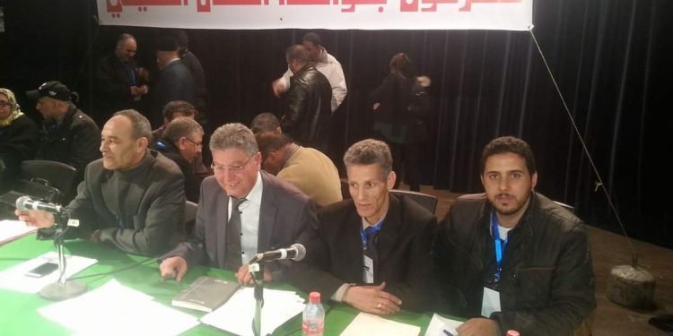 تحذيرات للحكومة من مواصلة سياسة الهروب إلى الأمام