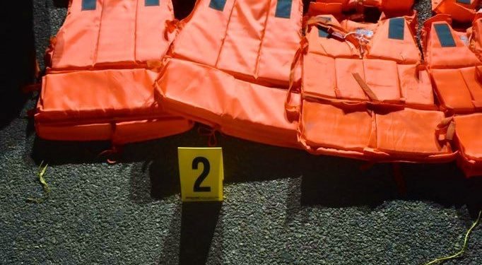 حجز قارب مطاطي وسترات النجاة خلال تدخل أمني لإحباط عملية للهجرة السرية