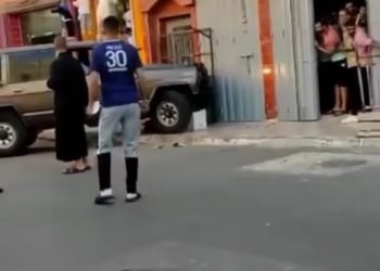 إيقاف سائق مخمور خرب واجهة محلات تجارية بالعيون