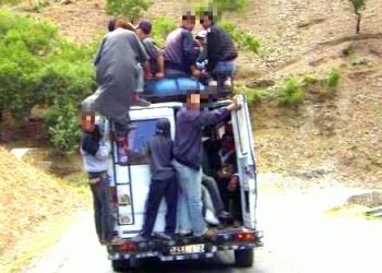 مطالب لسلطات القنيطرة بعدم التطبيع مع النقل السري و”تجاوزات” النقل المزدوج