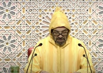 الملك يؤكد على أهمية الاستثمار المنتج للنهوض باقتصاد المملكة