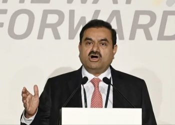 أكبر أثرياء آسيا يستعد لإطلاق مشروع ضخم للطاقة بالمغرب