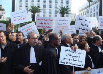 نقباء يطالبون وهبي بتأجيل النظر في أية مراجعة لقانون المحاماة والعودة للحوار