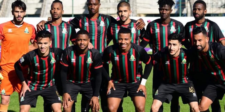 مخلفات الدورة 15 من الدوري الاحترافي: العساكر أبطال الخريف واتحاد طنجة “إني أغرق”
