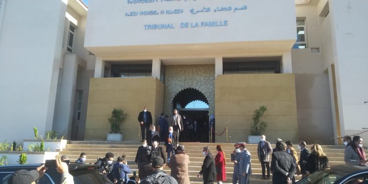 مطالب للوزير وهبي بمعالجة ضعف الطاقة الاستيعابية لأقسام قضاء الأسرة