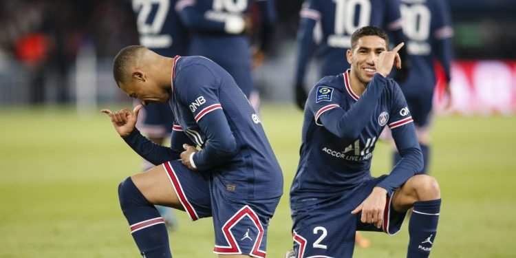 “حكيمي” يغيب عن “باريس سان جيرمان” في لقائه ب”ليل”
