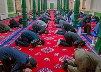 “جواسيس” لمنع المسلمين من صيام رمضان..الصين تُمعن في قمع “الإيغور”