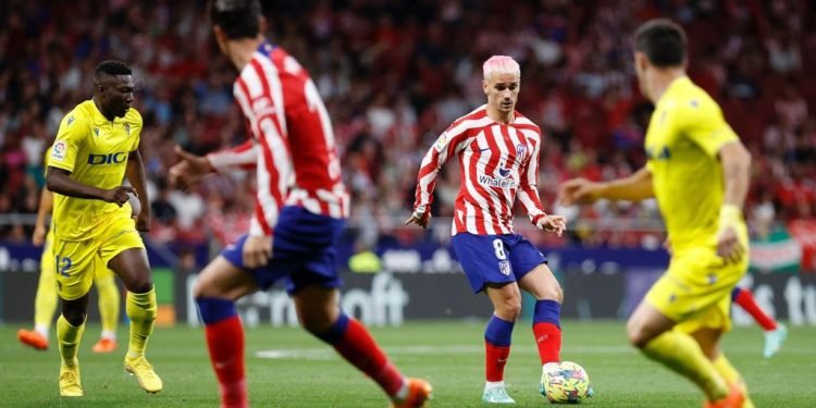 أتلتيكو مدريد يجرد جاره الريال وصافة الدوري الإسباني