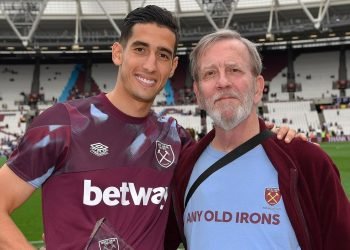 نايف أكرد يتوج بجائزة “مشروع اللاعب”