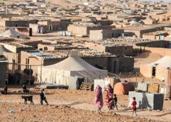 “منظمة إسبانية” تدين “القمع المسلح” ضد المحتجزين في مخيمات تندوف