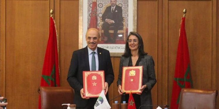 توقيع وثيقة إطارية بشأن الشراكة الاستراتيجية بين المغرب والبنك الإسلامي للتنمية