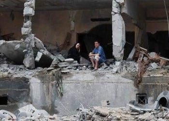 صحيفة “فاينانشيال تايمز”: 70% من أبنية غزة صارت أنقاضا وحجم الدمار يفوق الحرب العالمية الثانية