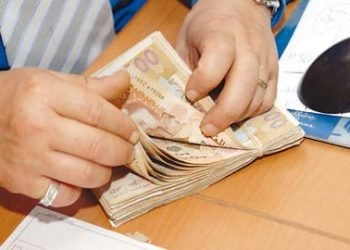 المغاربة بين مؤشر “بورصة الفقر” ورحلة البحث عن الدعم المالي المباشر