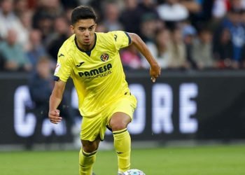 بعد تألقه في أولمبياد باريس..أخوماش ينضم إلى الفريق الأول ل”فياريال”