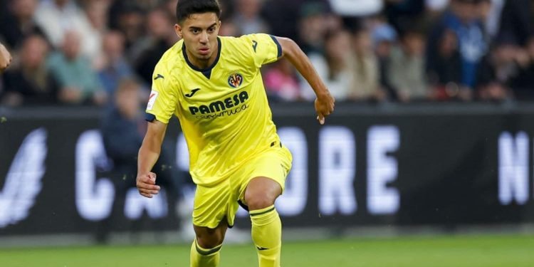 بعد تألقه في أولمبياد باريس..أخوماش ينضم إلى الفريق الأول ل”فياريال”