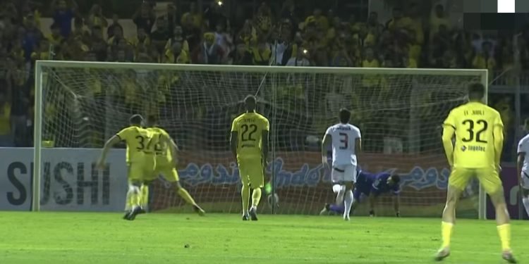 الماص يهزم الوداد بهدف قاتل