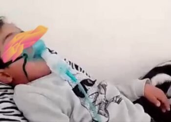 معاناة الطفل محمد أمين مع داء “بوحمرون”..ورحلة إنقاذه من خنيفرة إلى مراكش!!!