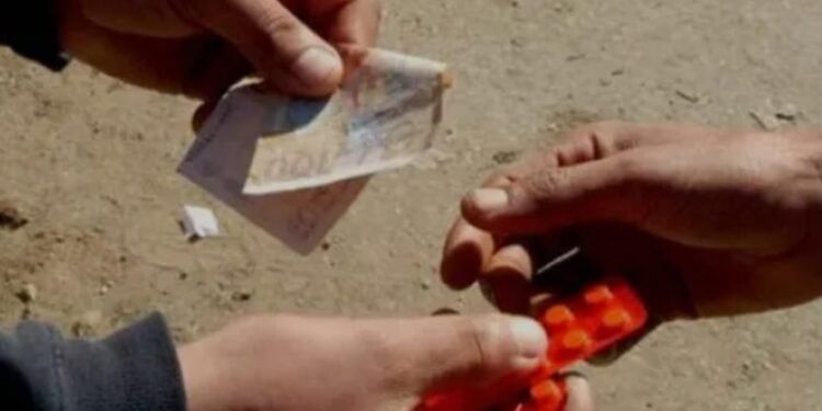 نشاط تربوي يكشف خطر تربص المخدرات بتلاميذ مؤسسة تعليمية بالقنيطرة