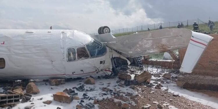 حالة استنفار بعد سقوط طائرة بمحيط مطار فاس سايس “فيديو”