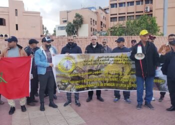 استنكار لمحاربة العمل النقابي بالفنادق