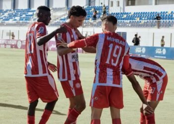 الوداد يعتلي الصدارة والفتح يحقق أول فوز والمغرب الفاسي والكوكب يقتنصان التعادل