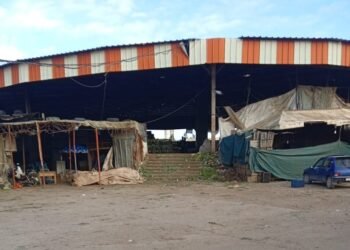 زيارة عامل القنيطرة لسوق الجملة ترفع مداخيله في ظرف وجيز