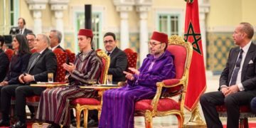 الملك محمد السادس يطلق مصنع أنظمة هبوط الطائرات بالنواصر