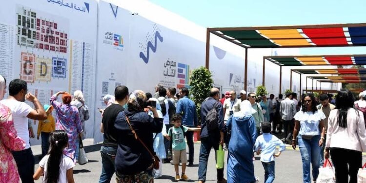 أكثر من نصف مليون زائر يختتمون دورة استثنائية للمعرض الدولي للنشر والكتاب بالرباط